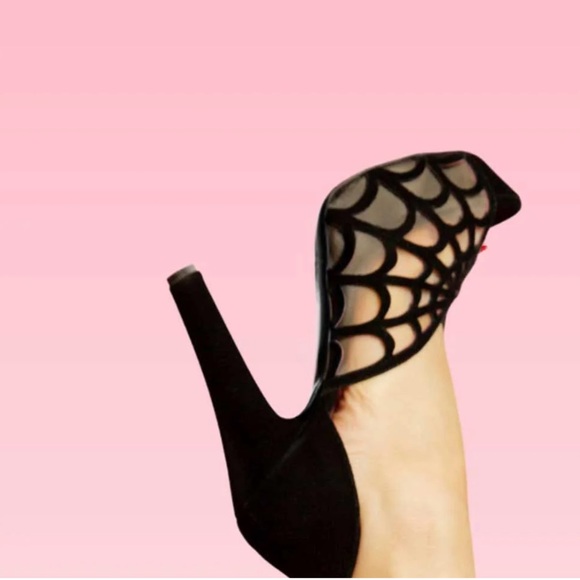 Black and Red Mesh Spiderweb Goth Witchy Platform Heel - Picture 8 of 10